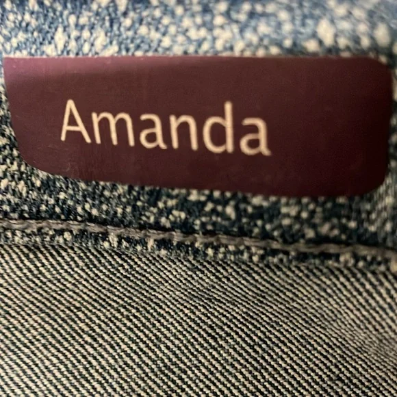 NWOT 12P GLORIA VANDERBILT AMANDA STYLE LIGHT BLUE PATTERNED JEANS - Picture 7 of 9